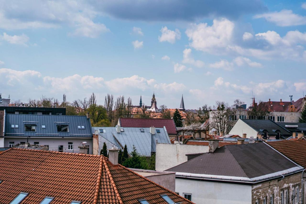 Luxury Apartment W. City Views In Kosice Old Town Exterior photo